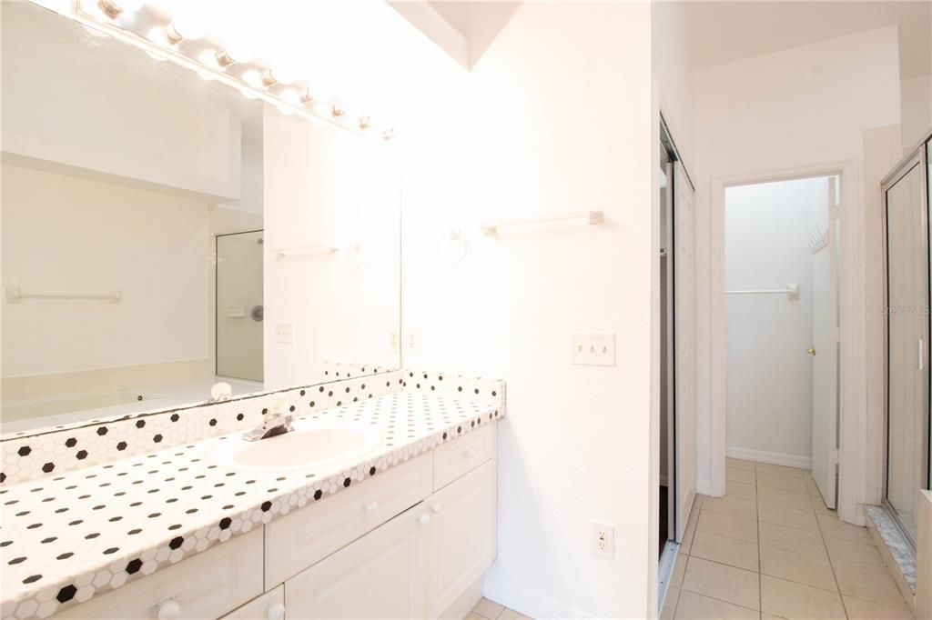 В аренду: $1,750 (3 спален, 2 ванн, 1424 Квадратных фут)