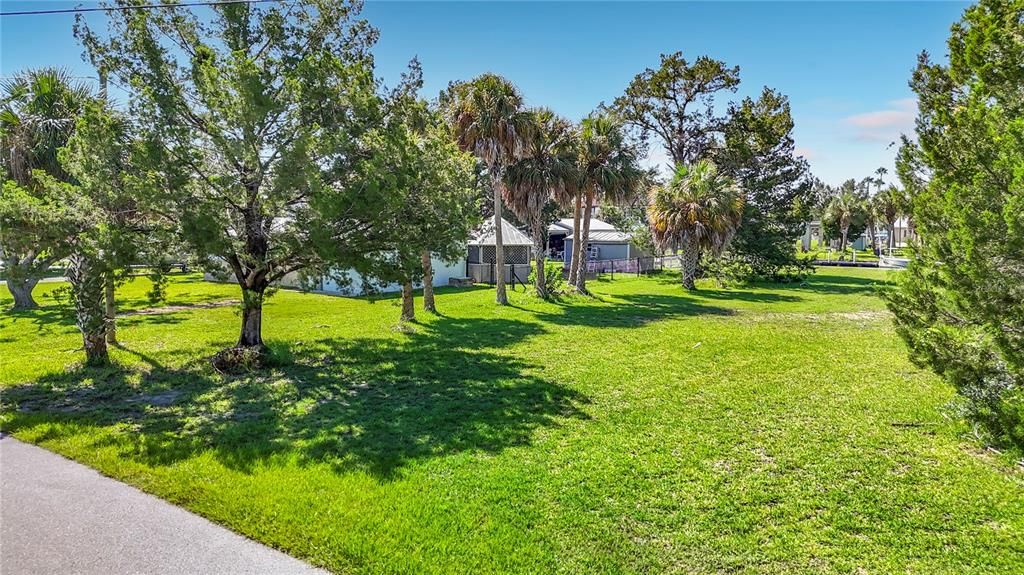 For Sale: $325,000 (0.28 acres)