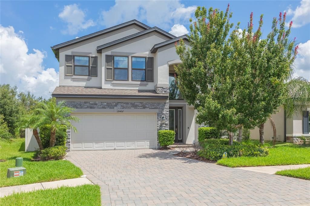 For Sale: $725,000 (5 beds, 3 baths, 3559 Square Feet)