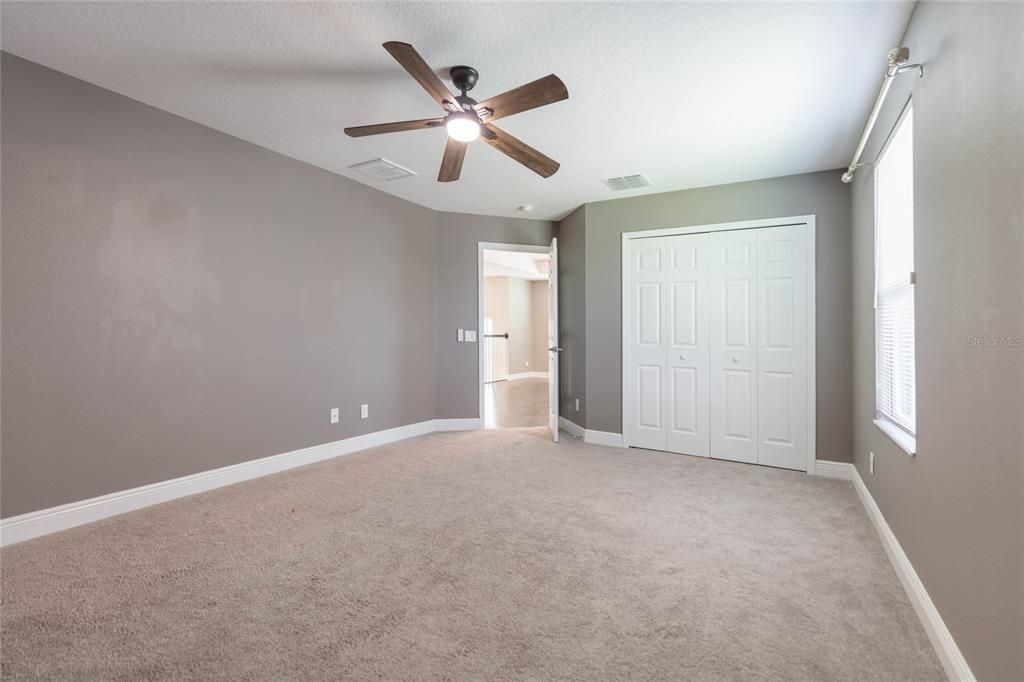 For Sale: $725,000 (5 beds, 3 baths, 3559 Square Feet)