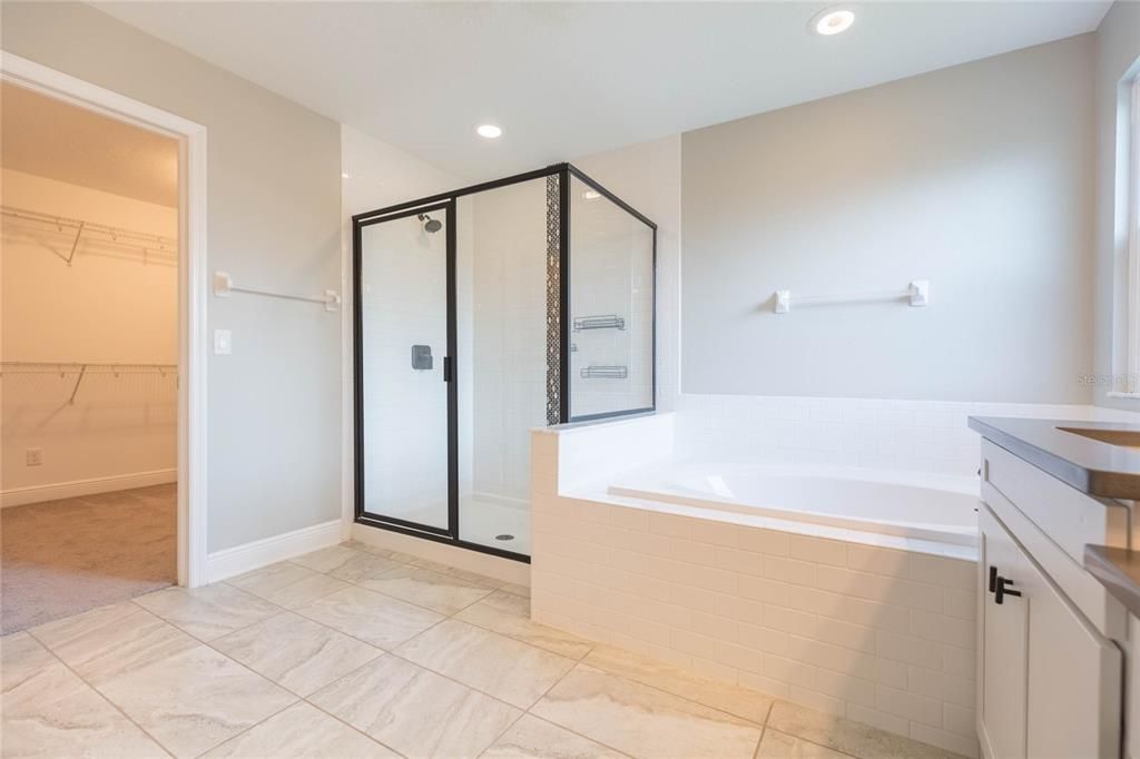For Sale: $725,000 (5 beds, 3 baths, 3559 Square Feet)