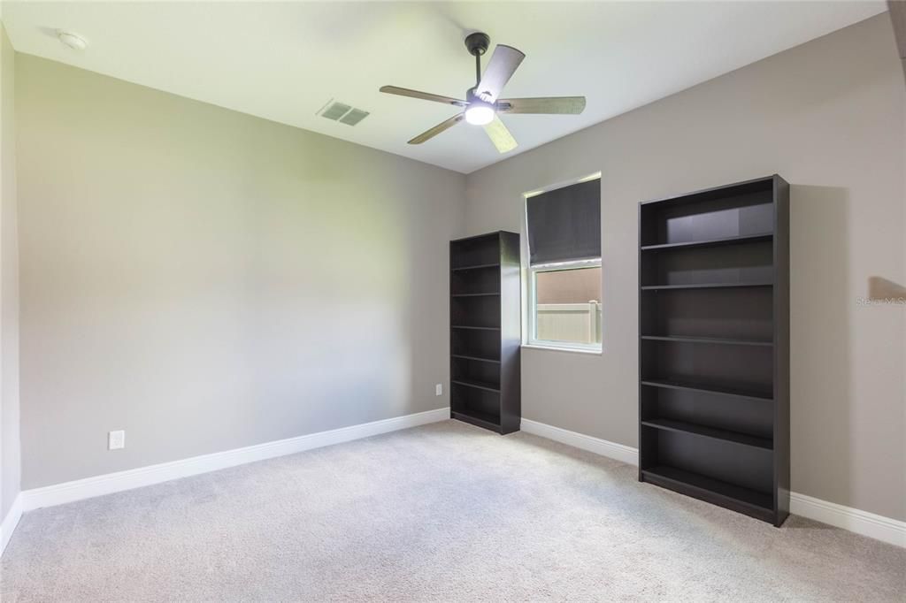 For Sale: $725,000 (5 beds, 3 baths, 3559 Square Feet)