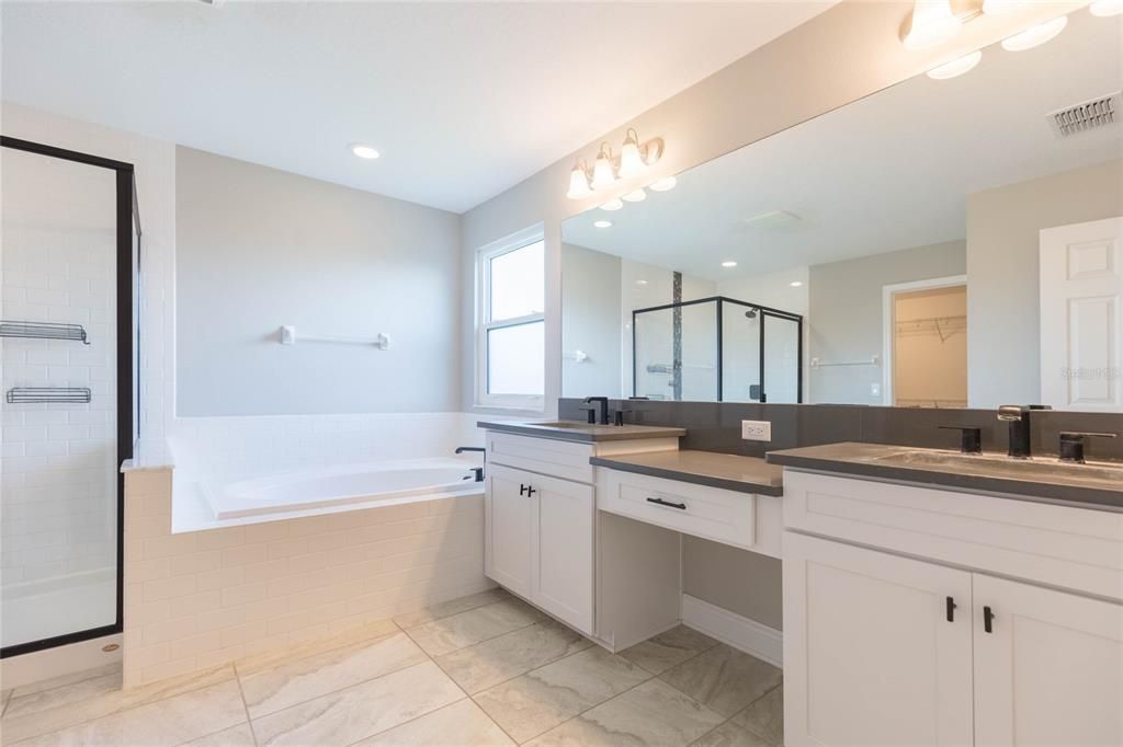 For Sale: $725,000 (5 beds, 3 baths, 3559 Square Feet)