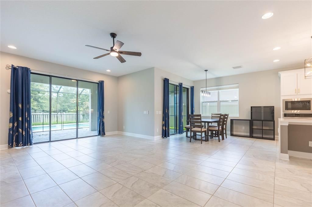 For Sale: $725,000 (5 beds, 3 baths, 3559 Square Feet)