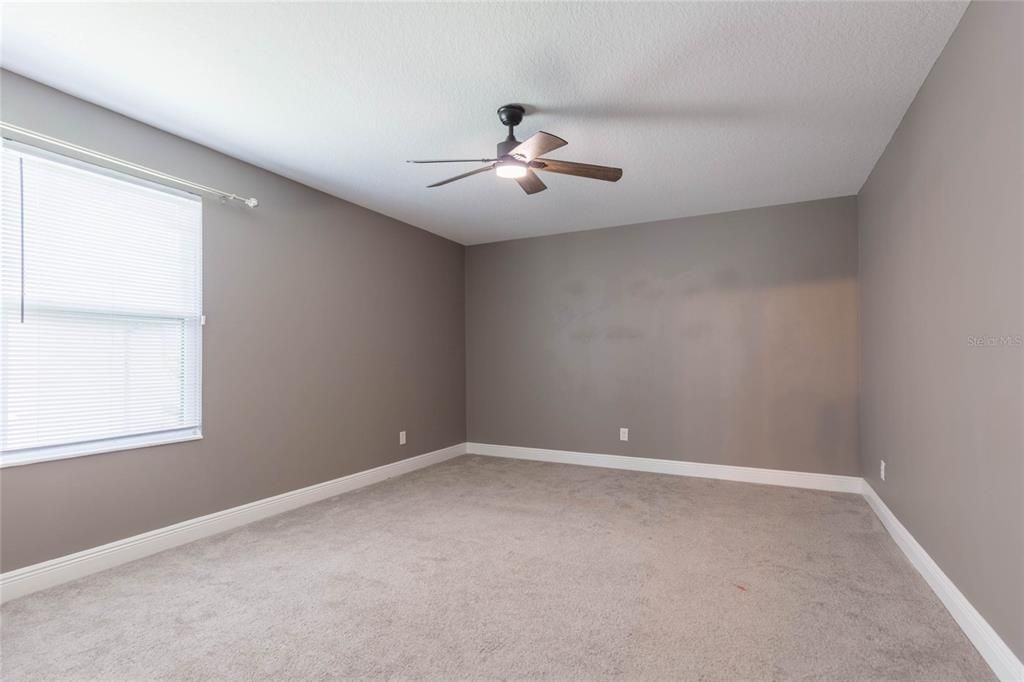 For Sale: $725,000 (5 beds, 3 baths, 3559 Square Feet)