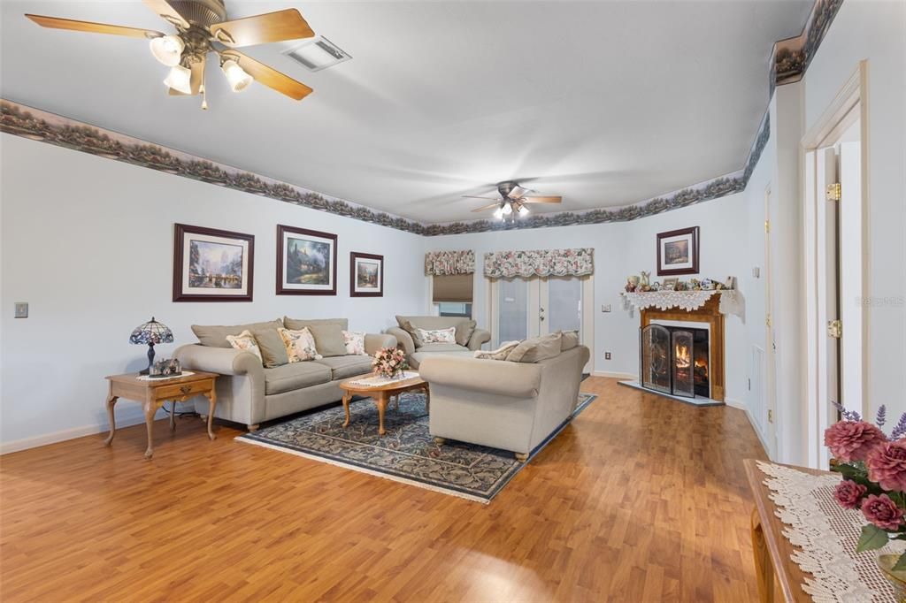 For Sale: $495,000 (4 beds, 3 baths, 2187 Square Feet)