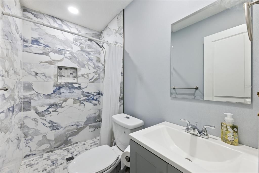 En Venta: $540,000 (4 camas, 3 baños, 2090 Pies cuadrados)