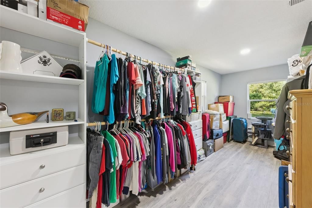 En Venta: $540,000 (4 camas, 3 baños, 2090 Pies cuadrados)