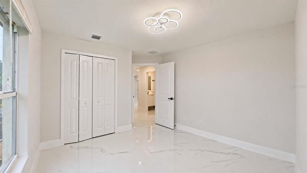 For Sale: $244,900 (3 beds, 2 baths, 1058 Square Feet)