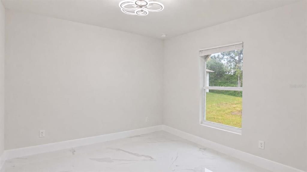 For Sale: $244,900 (3 beds, 2 baths, 1058 Square Feet)