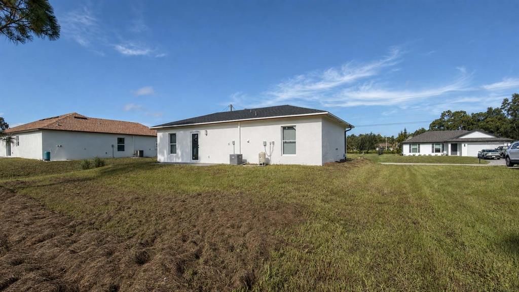 For Sale: $244,900 (3 beds, 2 baths, 1058 Square Feet)