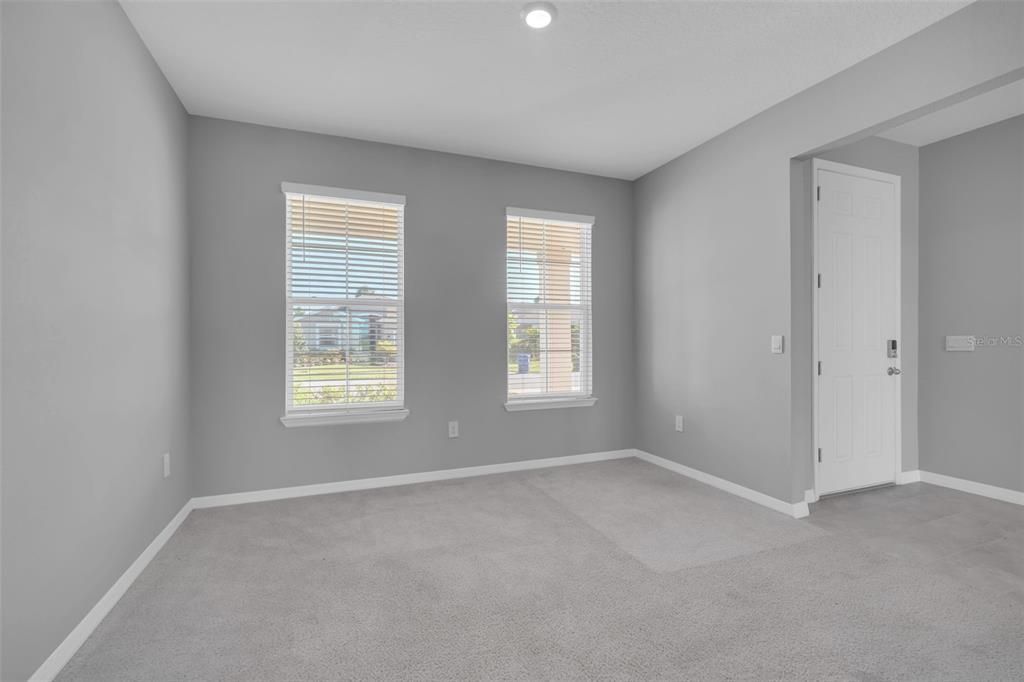 For Sale: $629,000 (5 beds, 3 baths, 2970 Square Feet)