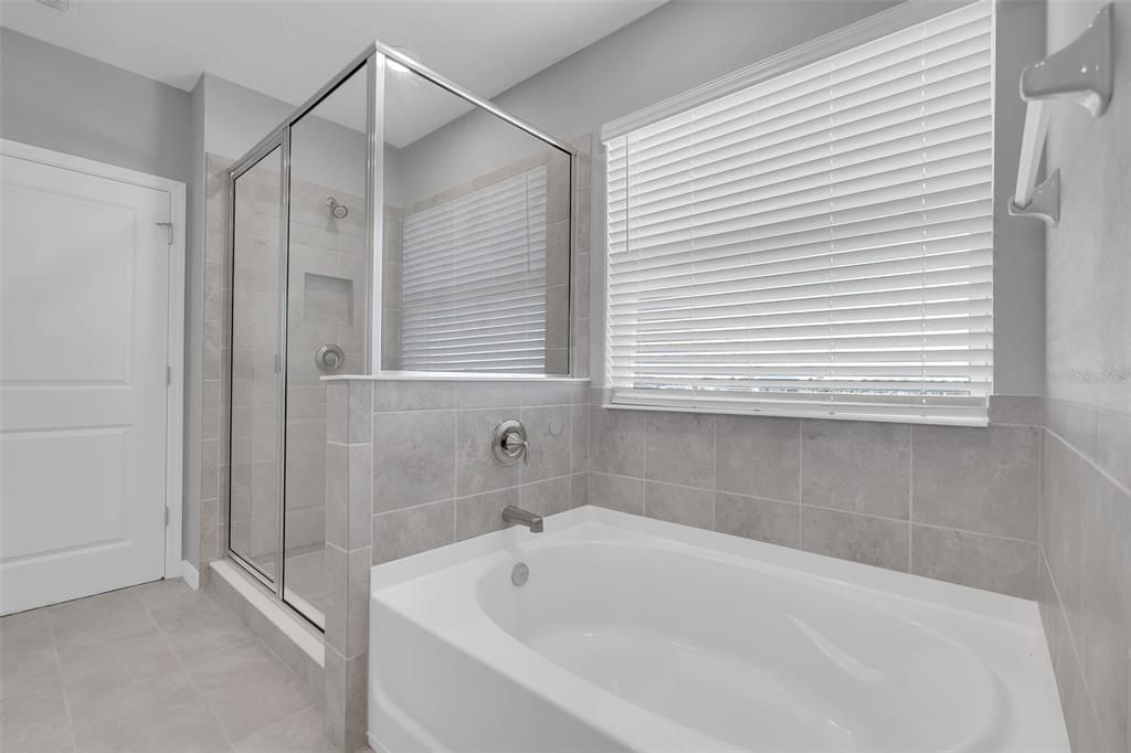For Sale: $629,000 (5 beds, 3 baths, 2970 Square Feet)