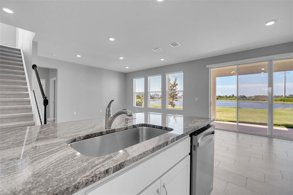 For Sale: $629,000 (5 beds, 3 baths, 2970 Square Feet)