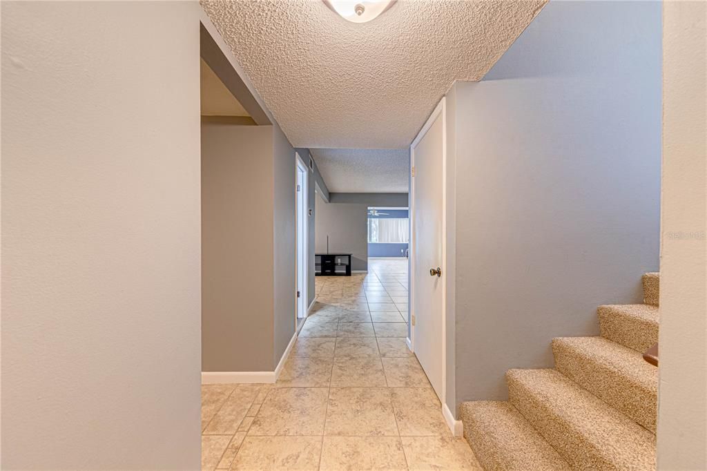 For Rent: $2,050 (3 beds, 2 baths, 1612 Square Feet)