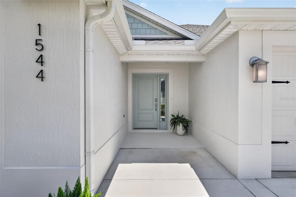 Active With Contract: $500,000 (3 beds, 2 baths, 1969 Square Feet)