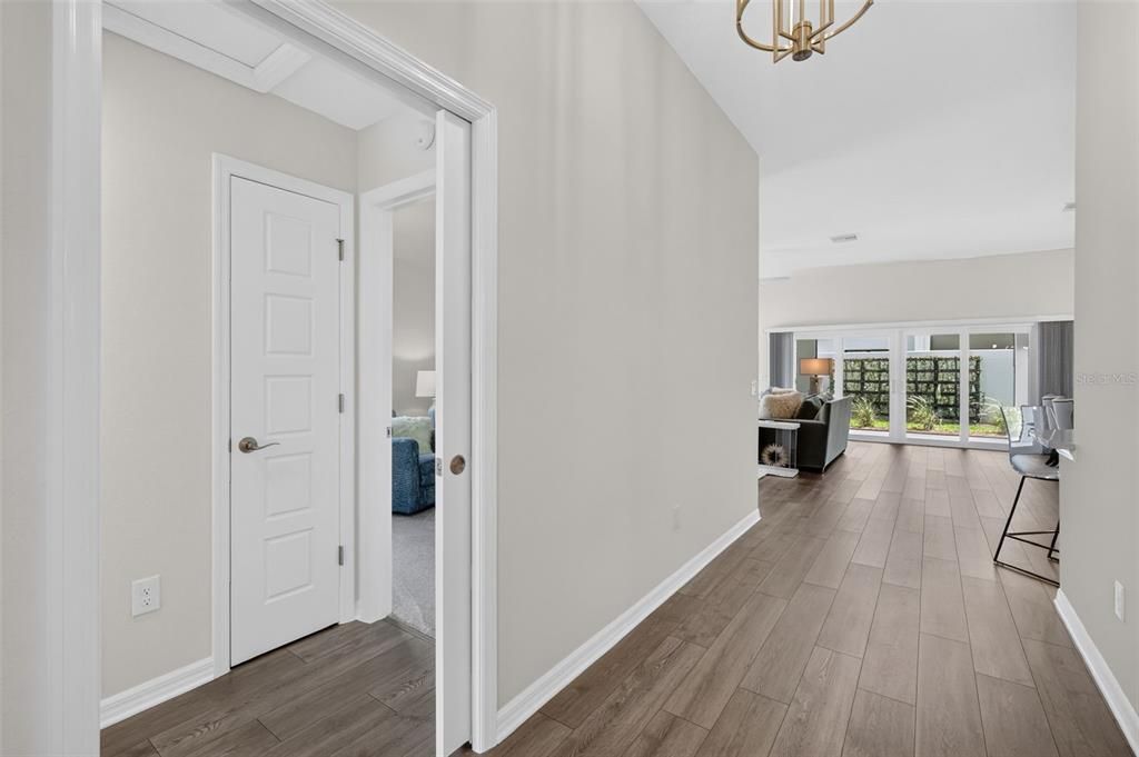 Active With Contract: $500,000 (3 beds, 2 baths, 1969 Square Feet)