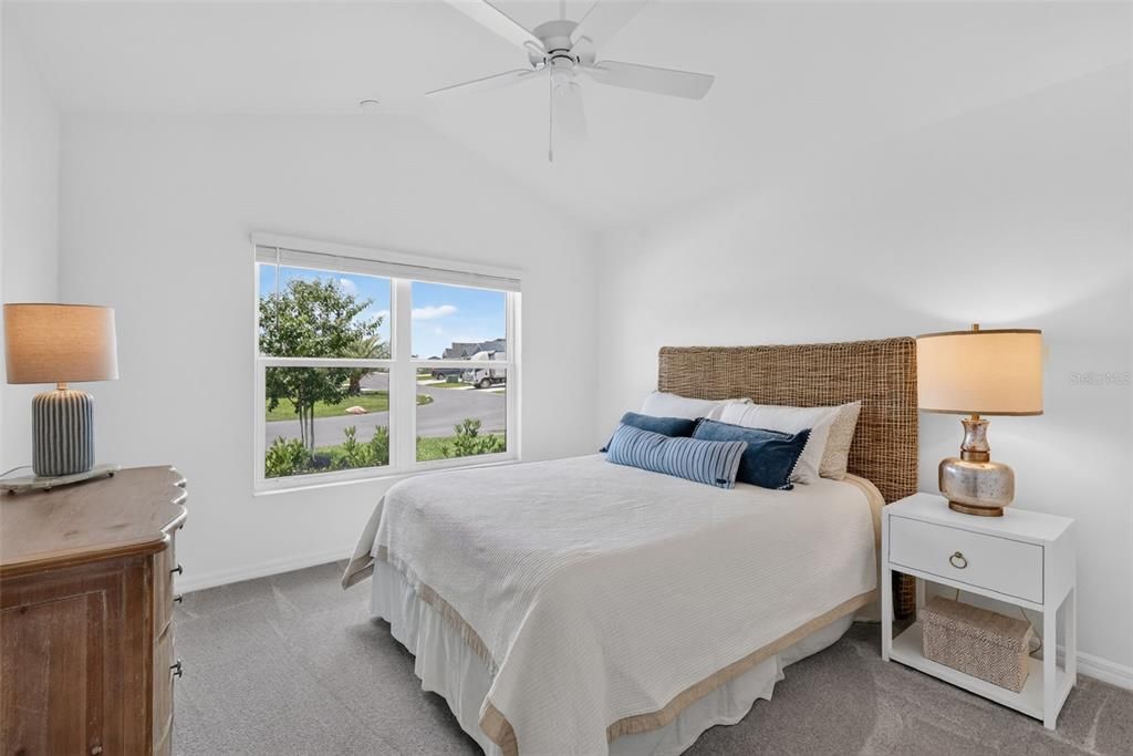 Active With Contract: $500,000 (3 beds, 2 baths, 1969 Square Feet)