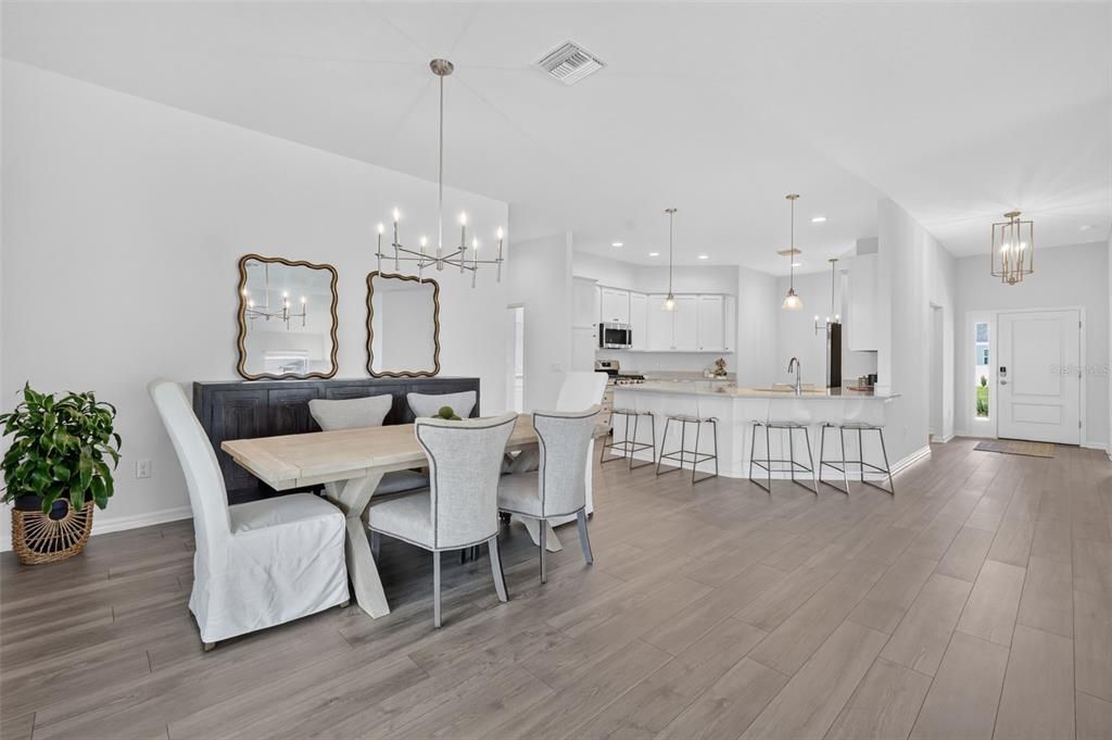 Active With Contract: $500,000 (3 beds, 2 baths, 1969 Square Feet)
