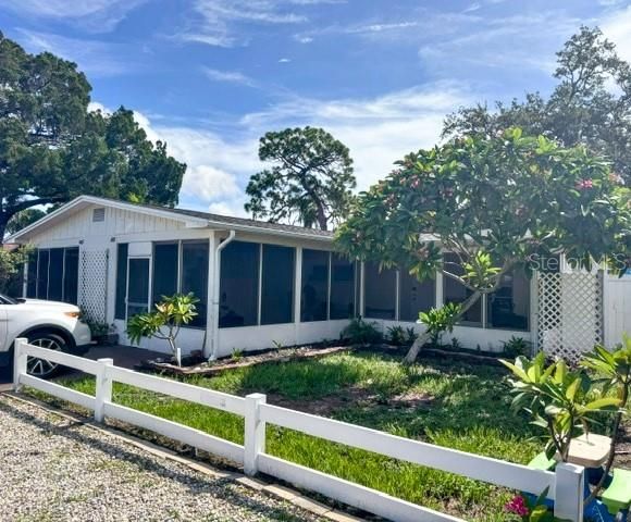 For Sale: $464,000 (6 beds, 0 baths, 1696 Square Feet)