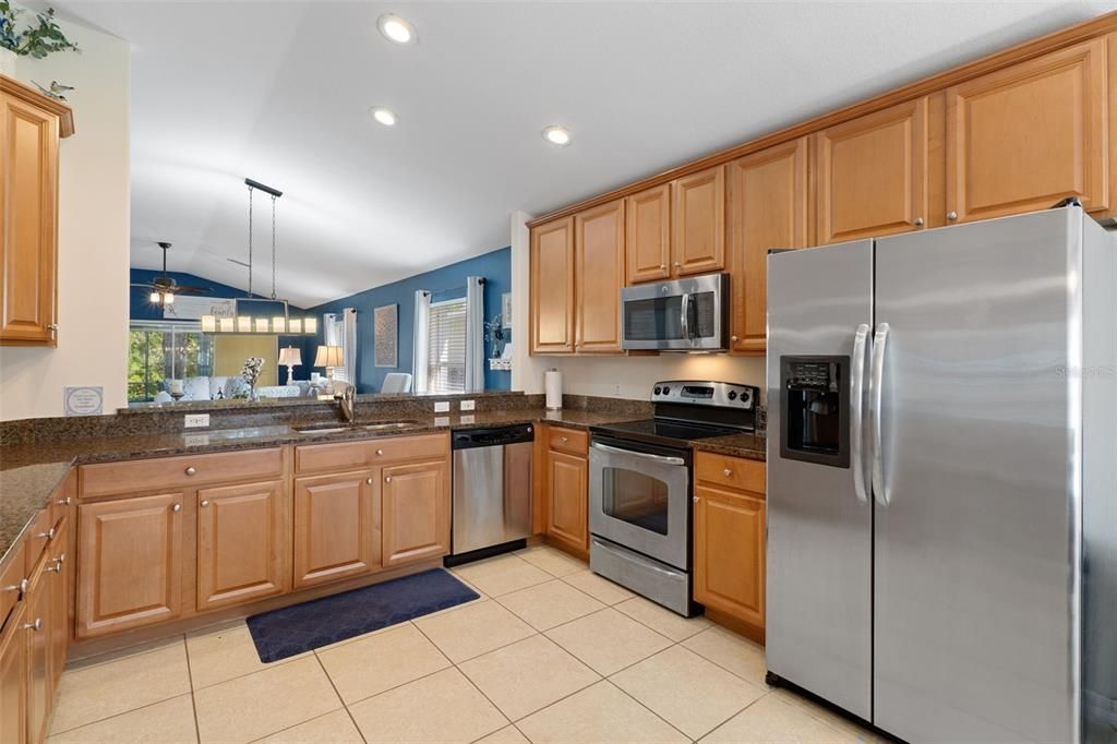 For Sale: $295,000 (3 beds, 2 baths, 1921 Square Feet)