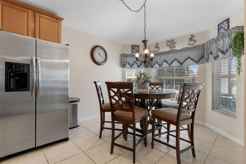 For Sale: $295,000 (3 beds, 2 baths, 1921 Square Feet)