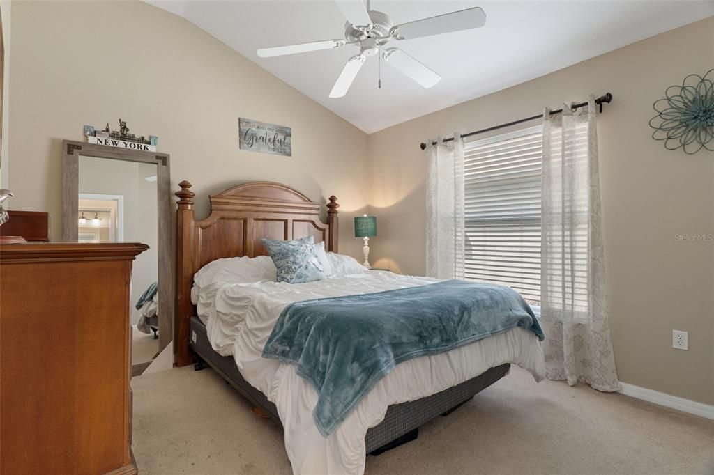 For Sale: $295,000 (3 beds, 2 baths, 1921 Square Feet)