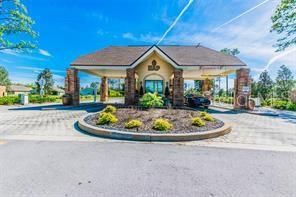 For Sale: $295,000 (3 beds, 2 baths, 1921 Square Feet)