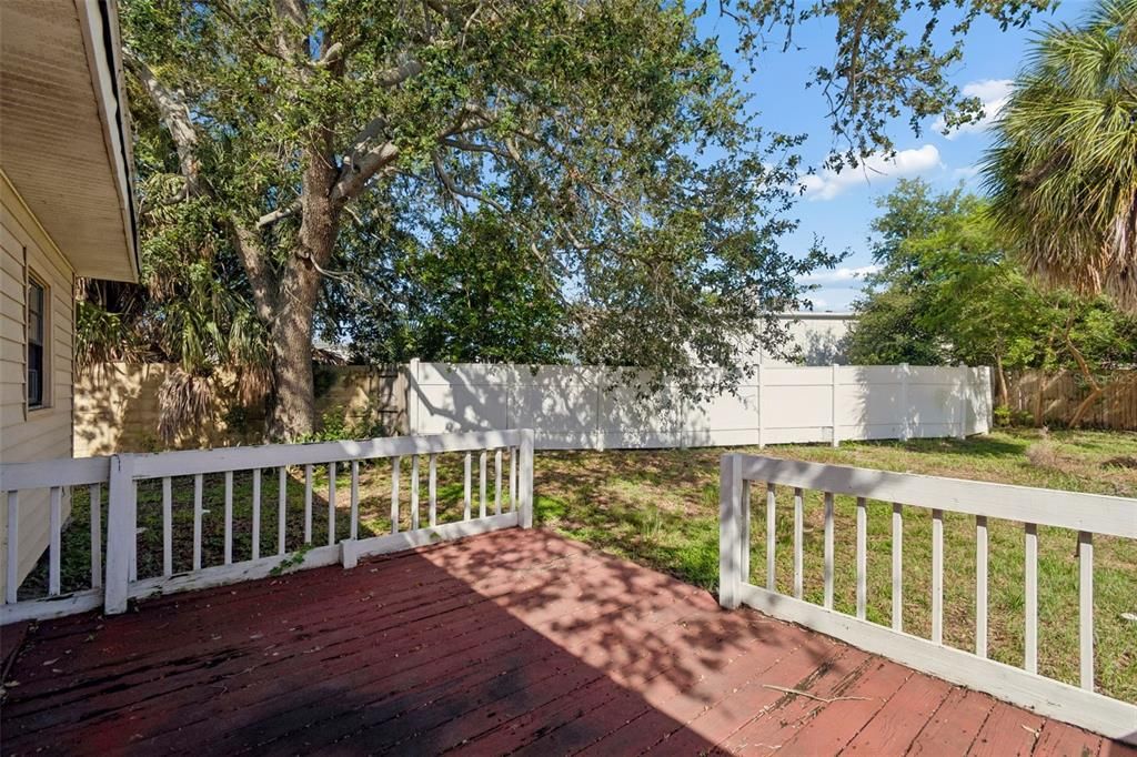 For Sale: $365,000 (3 beds, 2 baths, 1386 Square Feet)
