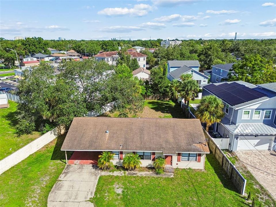 For Sale: $365,000 (3 beds, 2 baths, 1386 Square Feet)