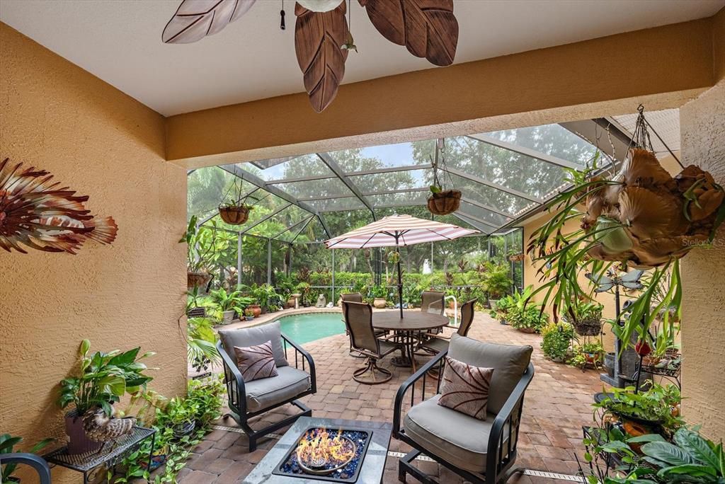 En Venta: $565,000 (3 camas, 2 baños, 2165 Pies cuadrados)