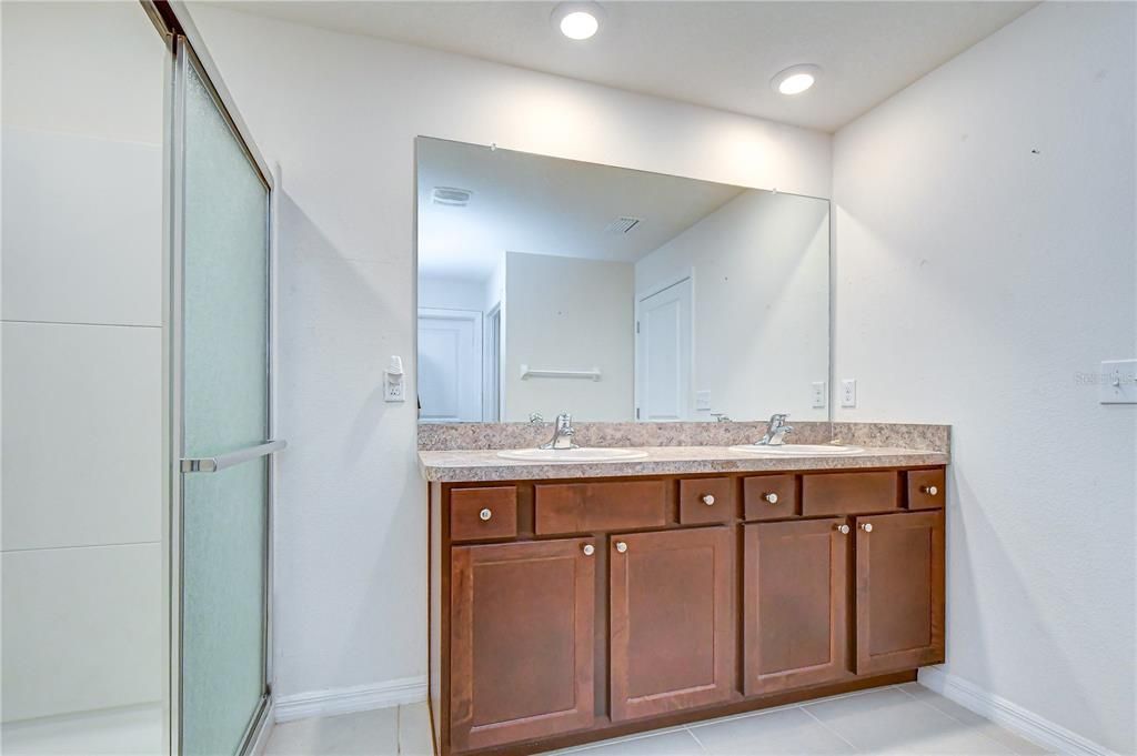 For Sale: $385,000 (4 beds, 2 baths, 1846 Square Feet)