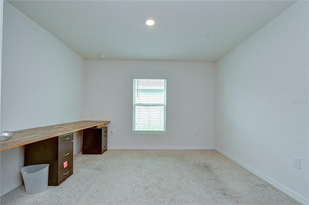 For Sale: $385,000 (4 beds, 2 baths, 1846 Square Feet)