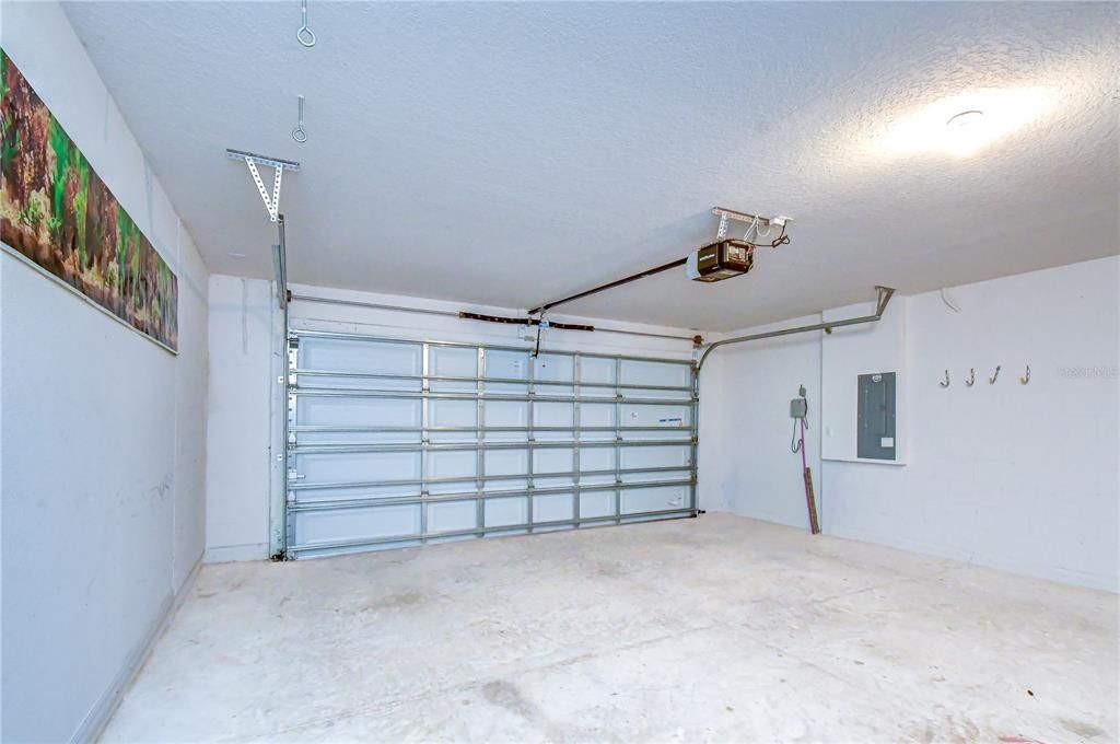 For Sale: $385,000 (4 beds, 2 baths, 1846 Square Feet)