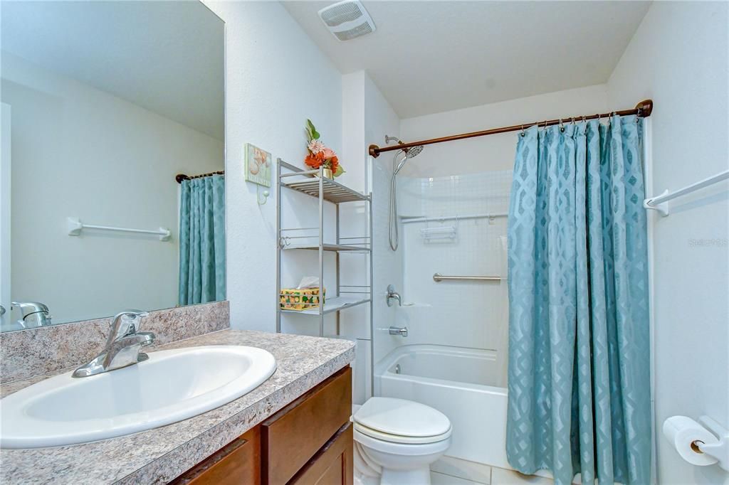 For Sale: $385,000 (4 beds, 2 baths, 1846 Square Feet)