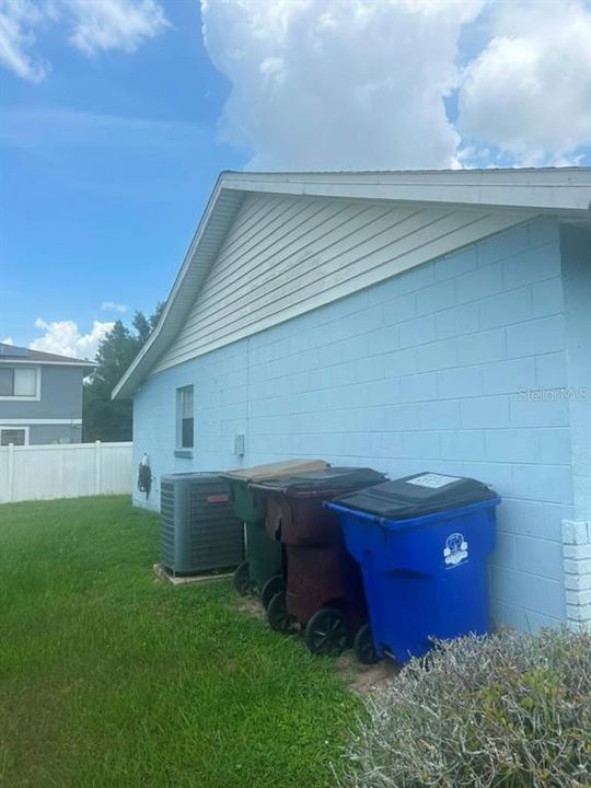 For Rent: $1,500 (2 beds, 1 baths, 1680 Square Feet)