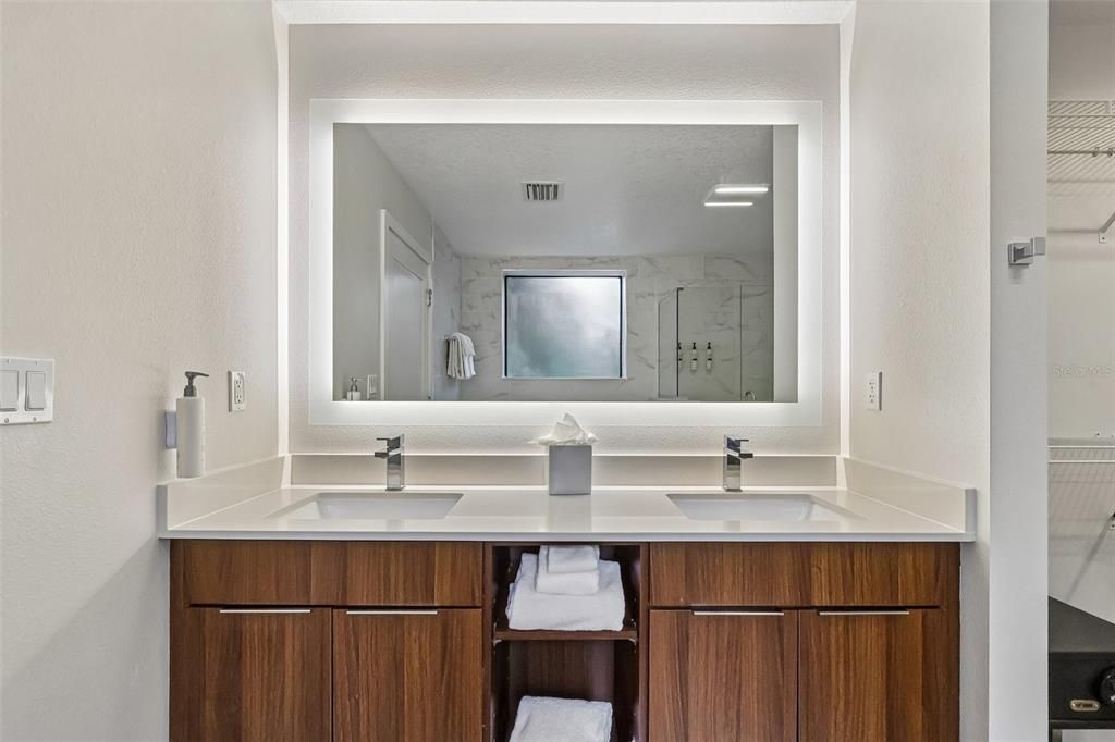 For Sale: $340,000 (3 beds, 3 baths, 1544 Square Feet)