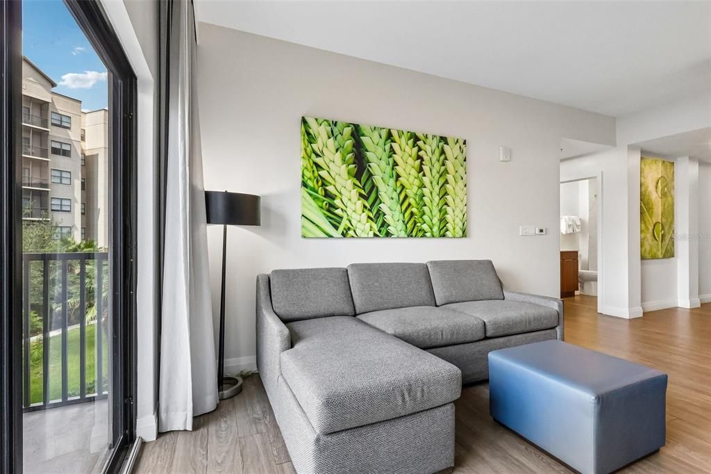 For Sale: $340,000 (3 beds, 3 baths, 1544 Square Feet)
