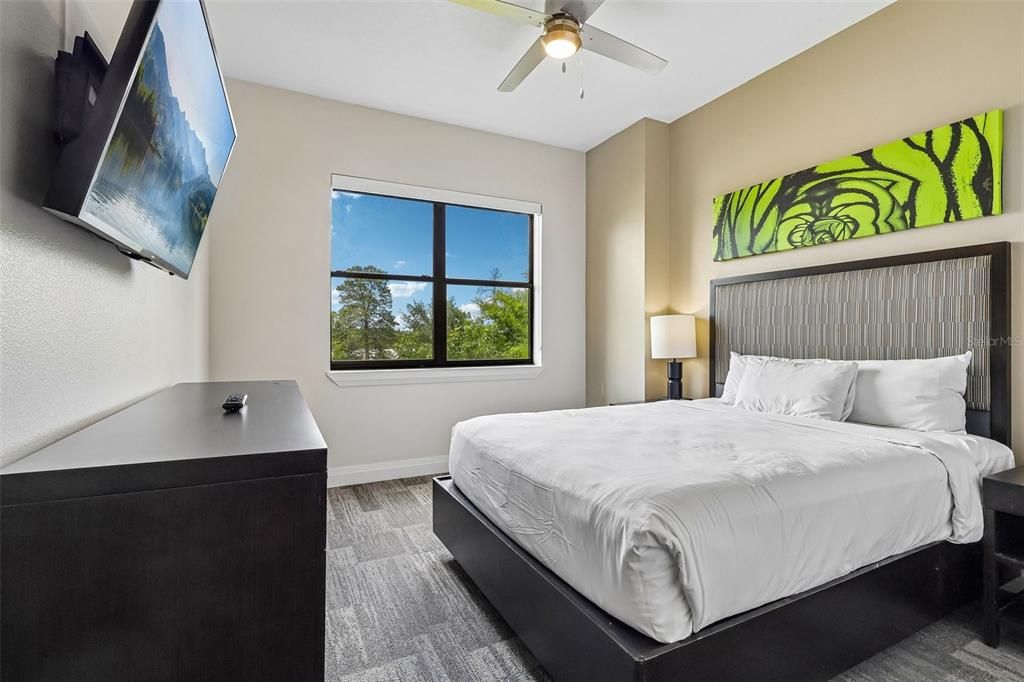 For Sale: $340,000 (3 beds, 3 baths, 1544 Square Feet)