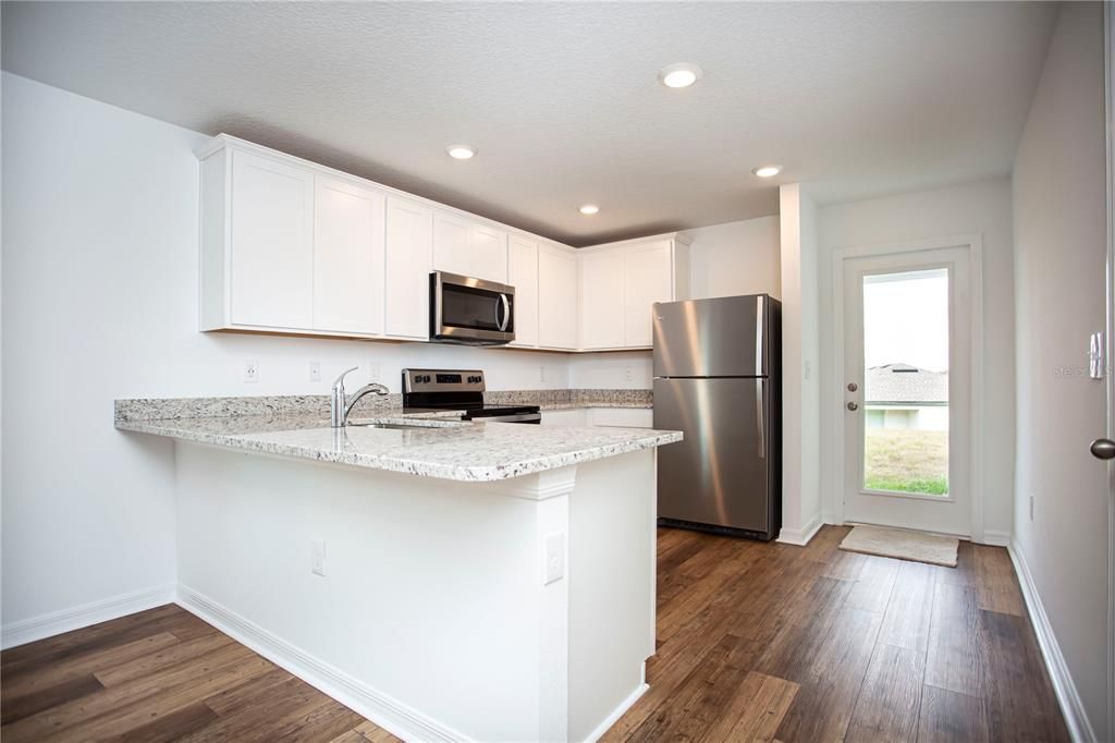 For Rent: $1,795 (3 beds, 2 baths, 1279 Square Feet)