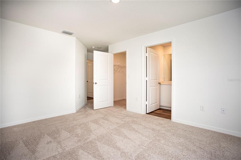 For Rent: $1,795 (3 beds, 2 baths, 1279 Square Feet)