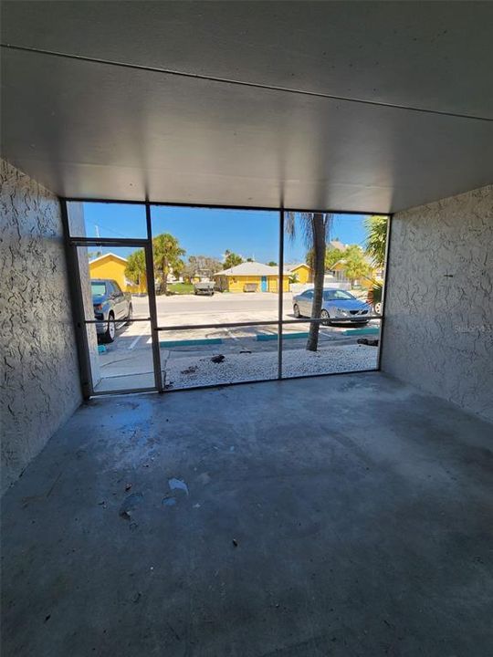 For Rent: $2,195 (2 beds, 1 baths, 1100 Square Feet)