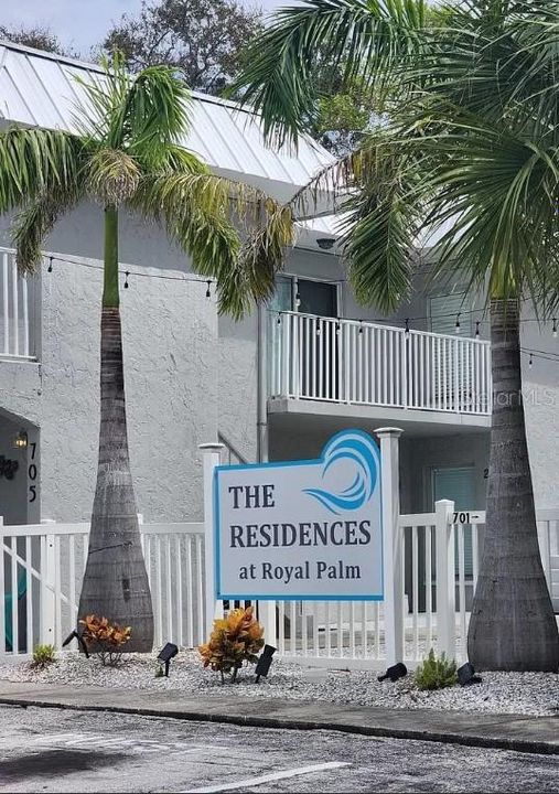 For Rent: $2,195 (2 beds, 1 baths, 1100 Square Feet)