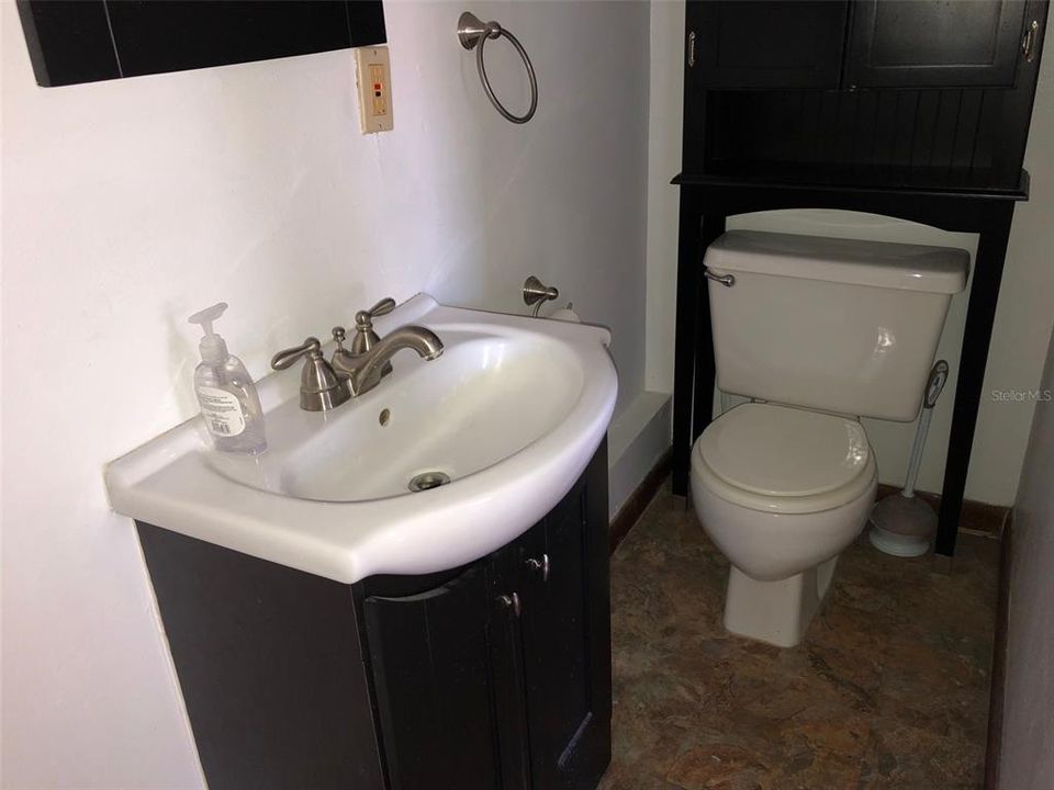 For Rent: $1,395 (1 beds, 1 baths, 500 Square Feet)