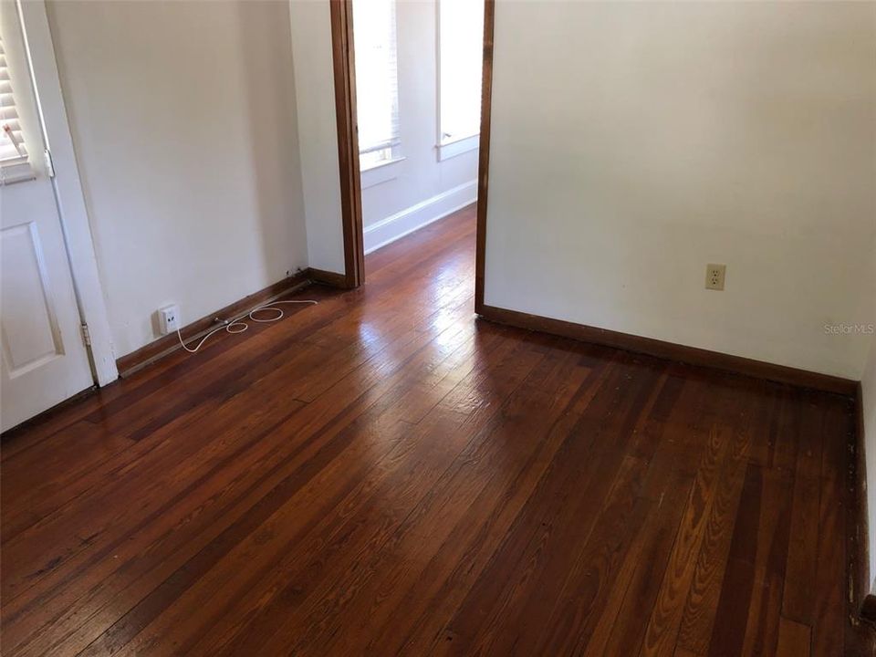 For Rent: $1,395 (1 beds, 1 baths, 500 Square Feet)