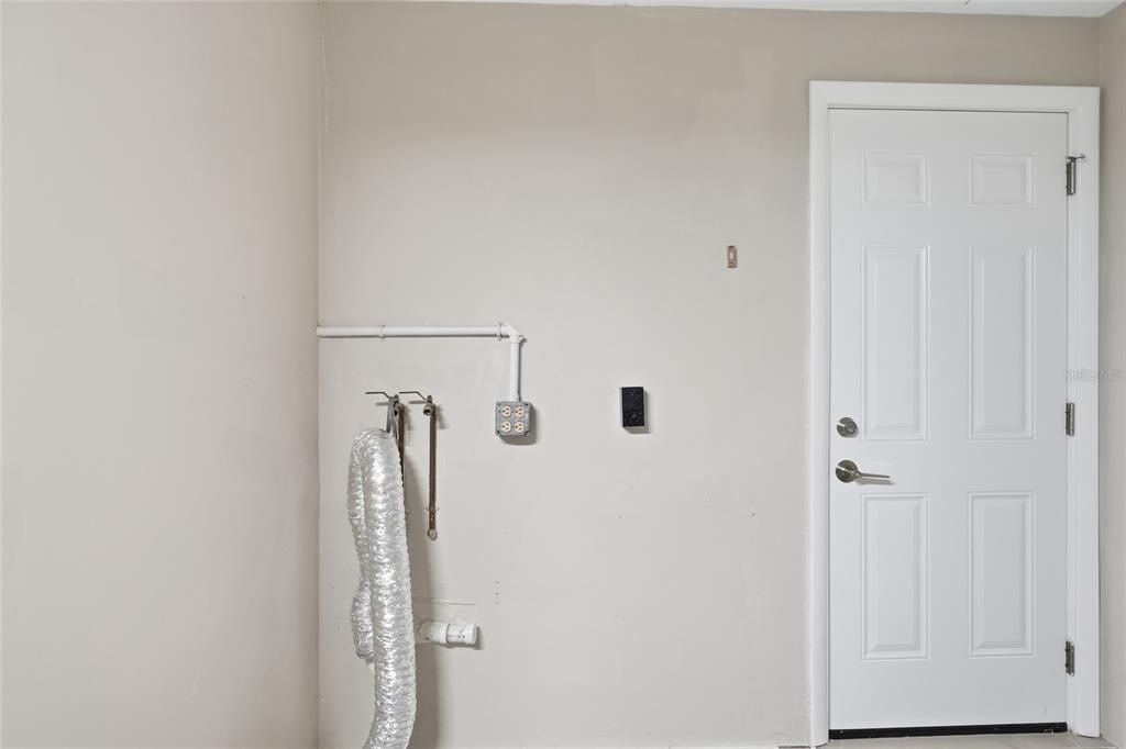 For Sale: $475,000 (3 beds, 2 baths, 1453 Square Feet)