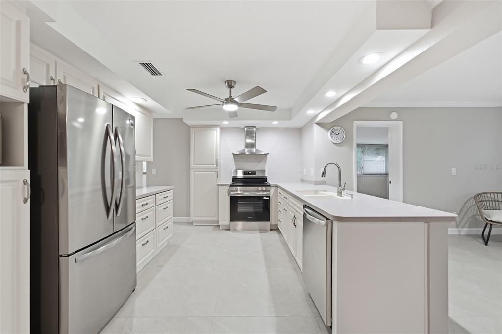 For Sale: $475,000 (3 beds, 2 baths, 1453 Square Feet)