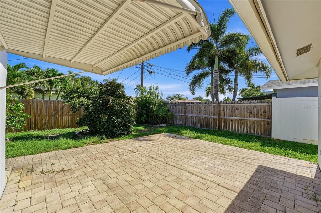 For Sale: $475,000 (3 beds, 2 baths, 1453 Square Feet)