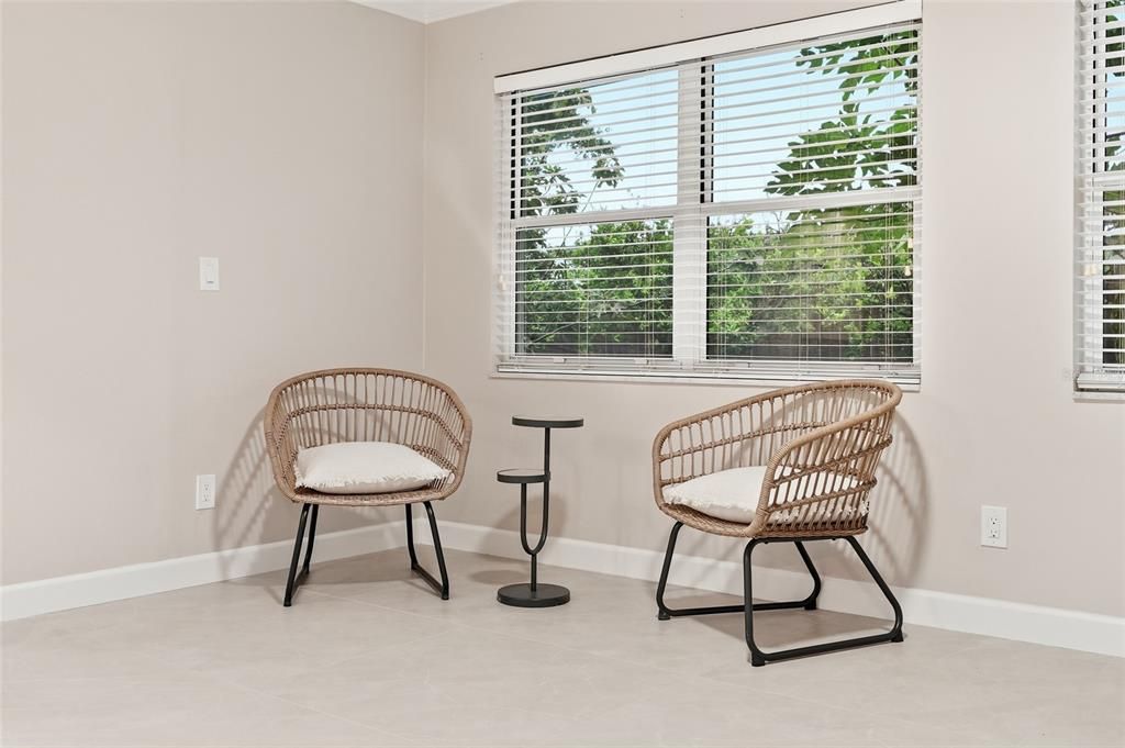 For Sale: $475,000 (3 beds, 2 baths, 1453 Square Feet)