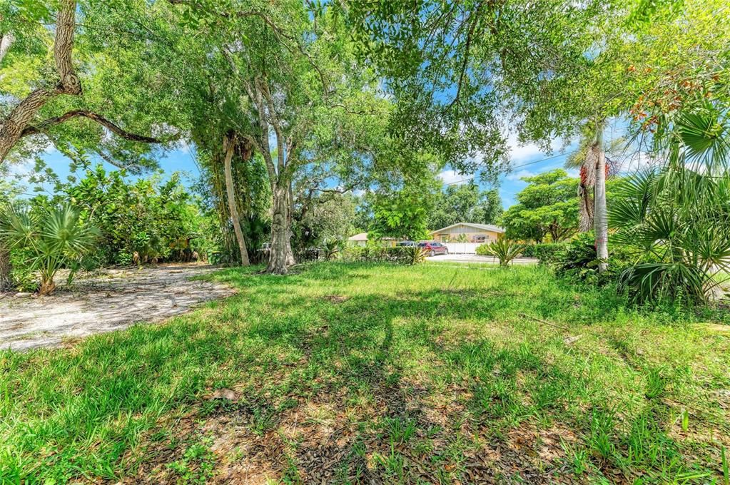 For Sale: $390,000 (0.12 acres)